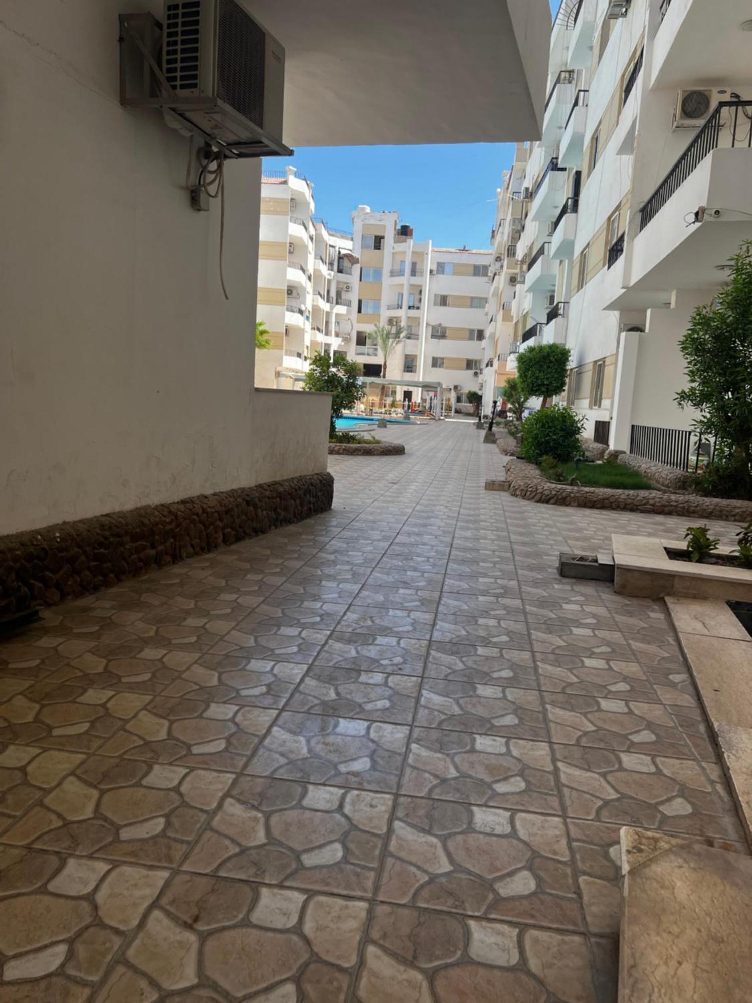 Lotus Compound Apartman Gurdaka Kültér fotó
